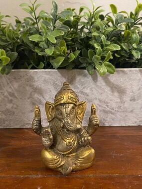 Brass Ganesha Statue - Gold Finish